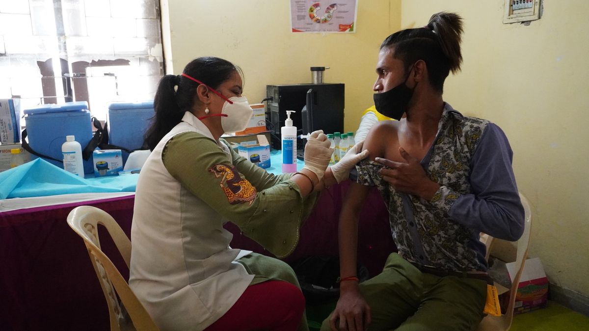 Indie údajně usiluje o povolení od EMA, ale ne kvůli prodeji vakcín